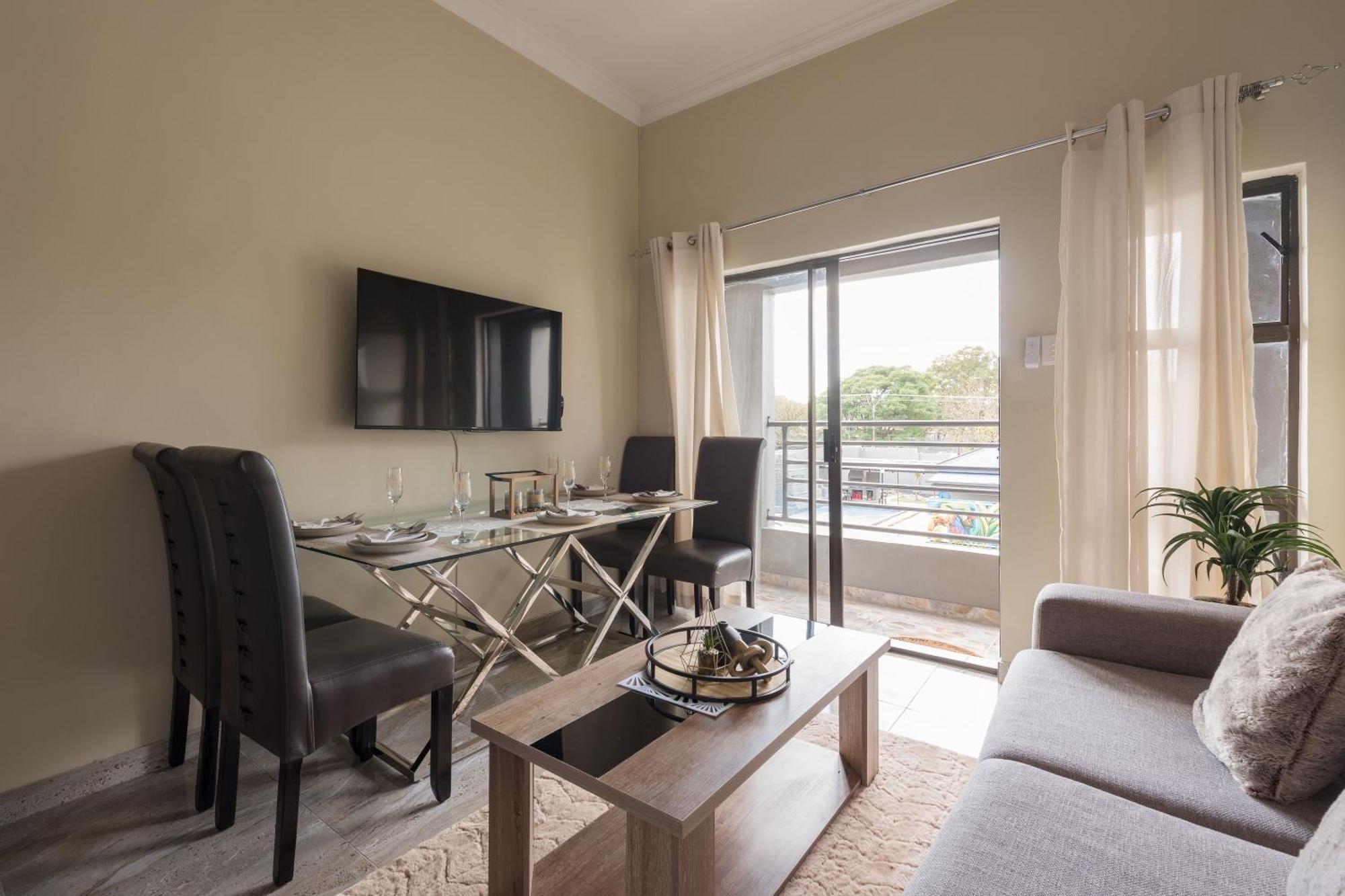 Evans Village - Apartments & Spa Johannesburg Esterno foto