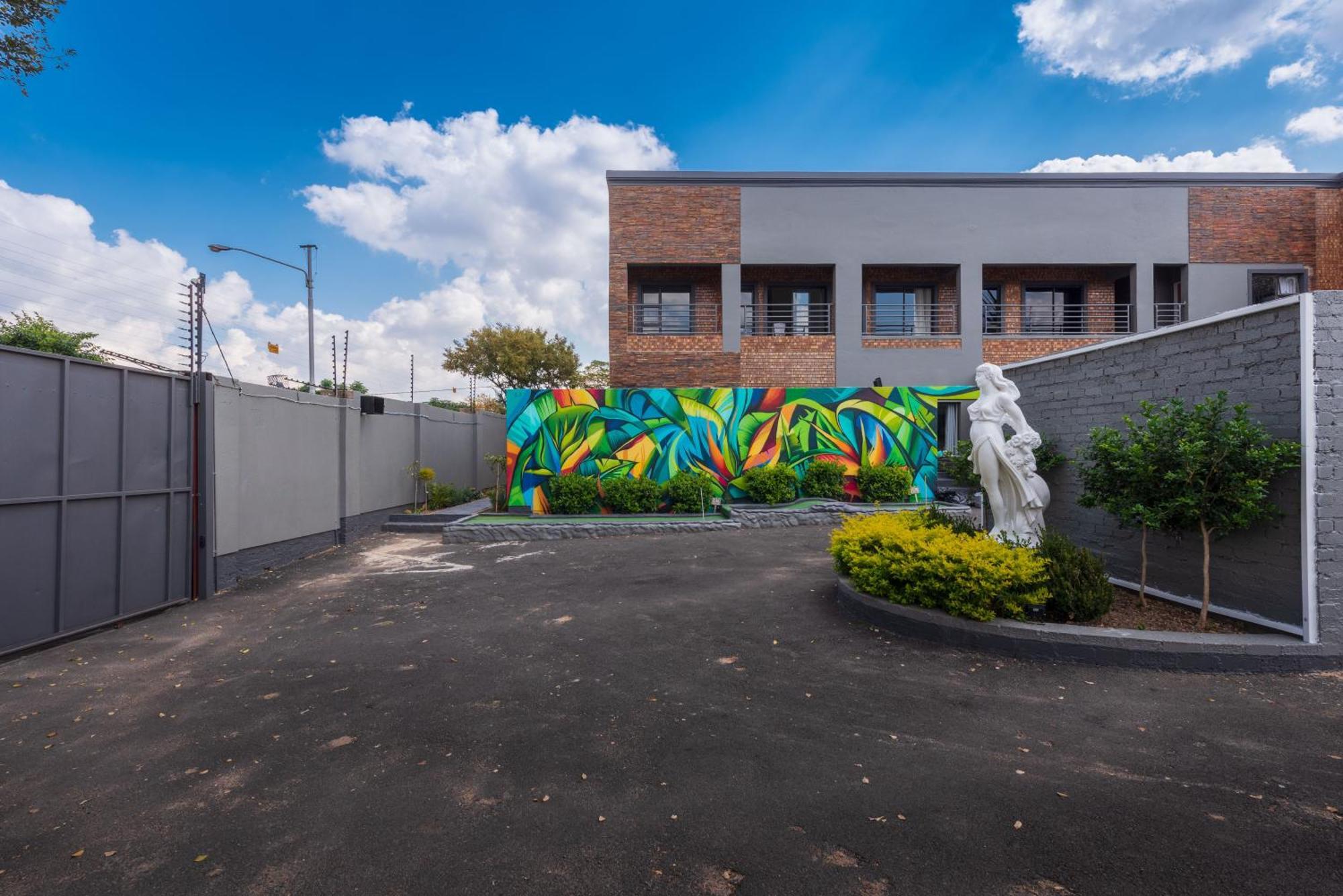 Evans Village - Apartments & Spa Johannesburg Esterno foto