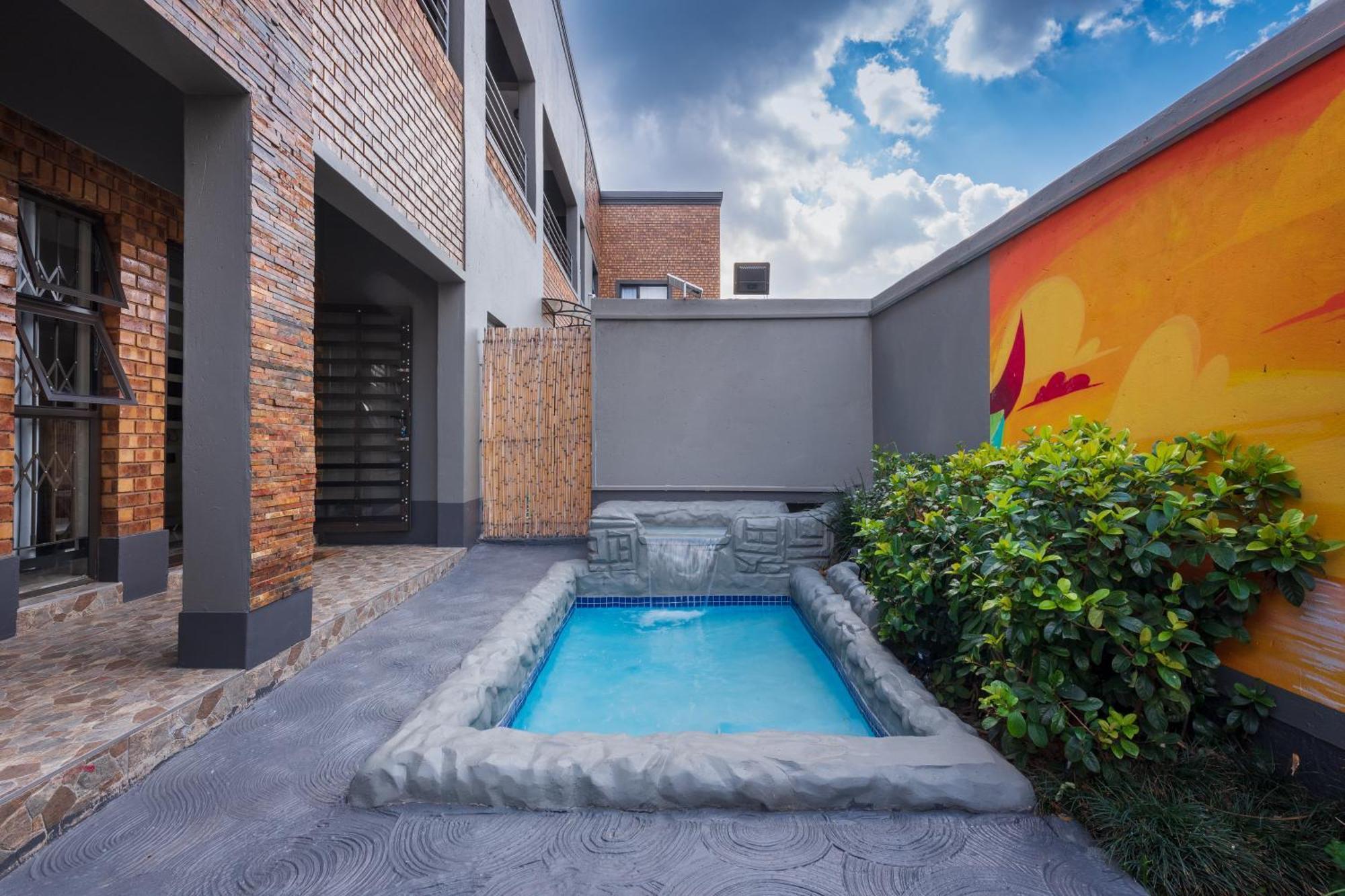 Evans Village - Apartments & Spa Johannesburg Esterno foto