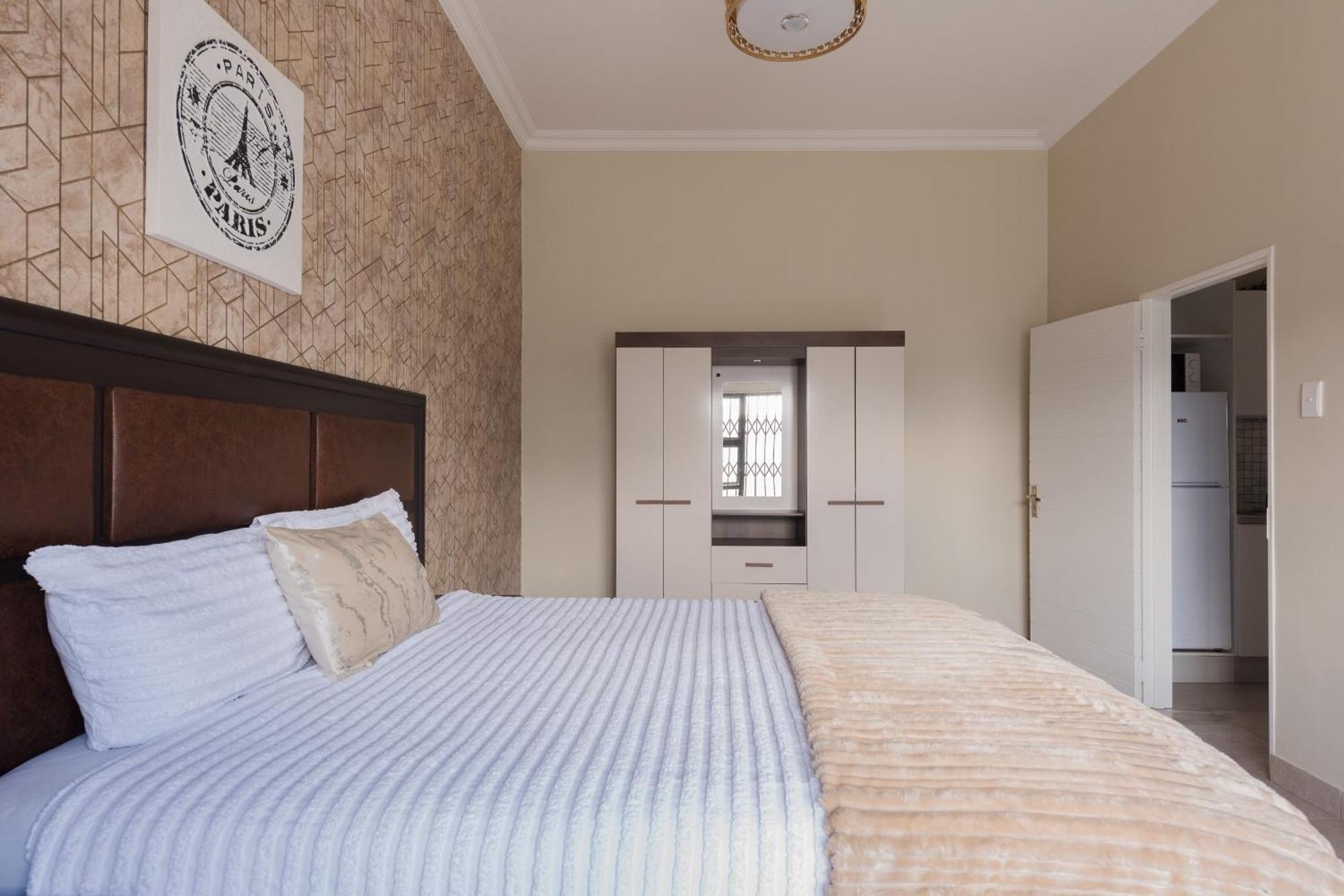 Evans Village - Apartments & Spa Johannesburg Esterno foto